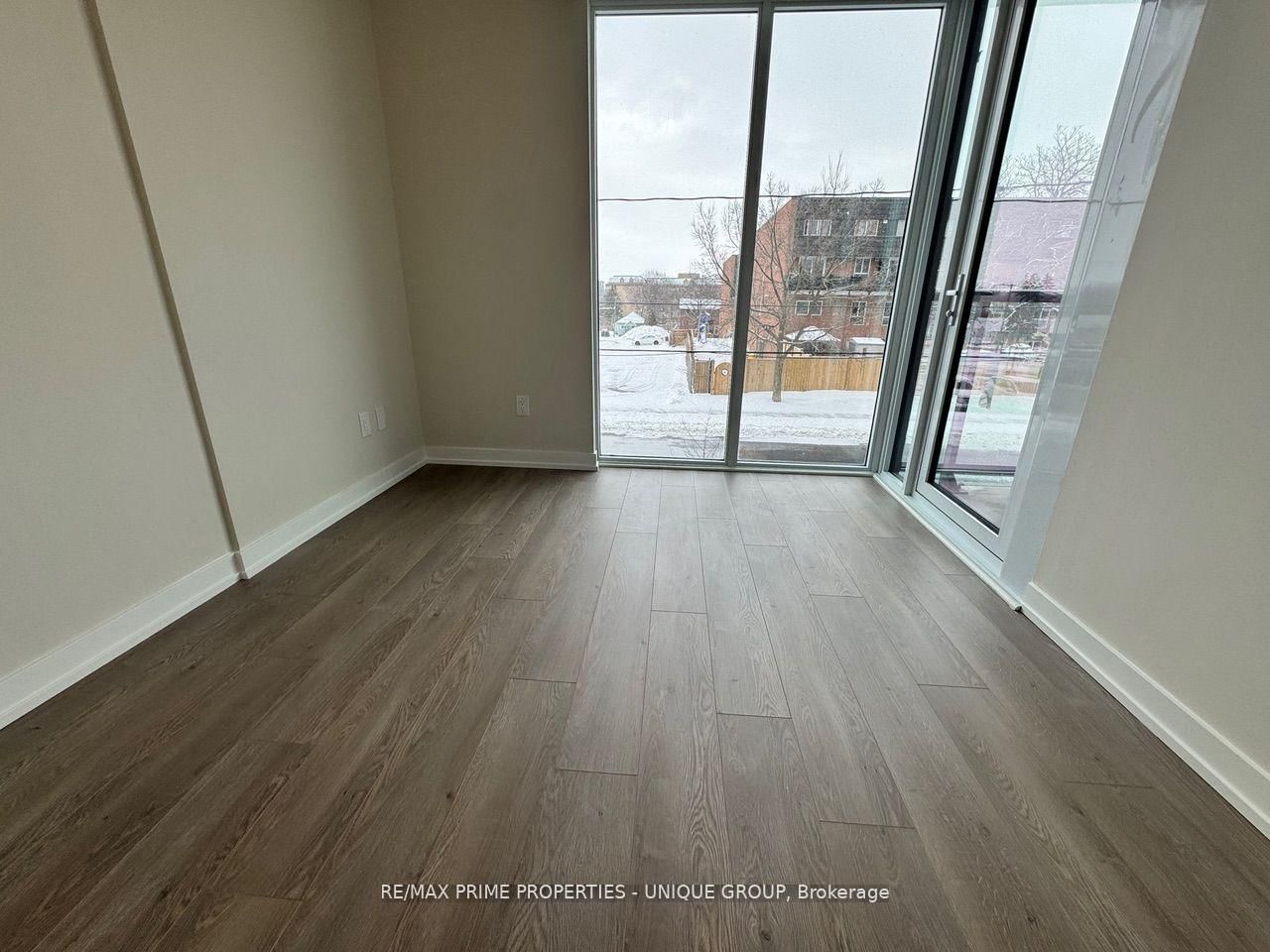 201 Brock Street S, Unit 104 - Photo 8