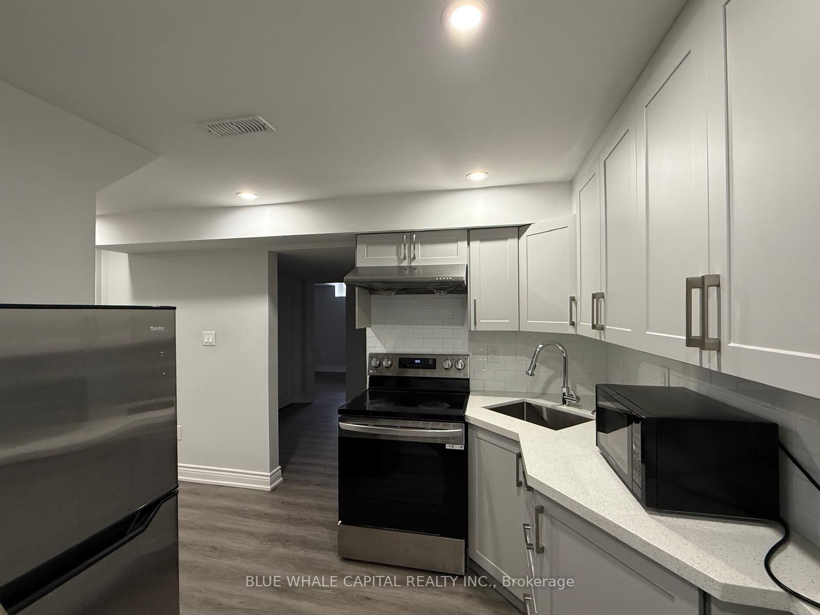 658 Crimson Crescent, Unit Bsmt - Photo 4