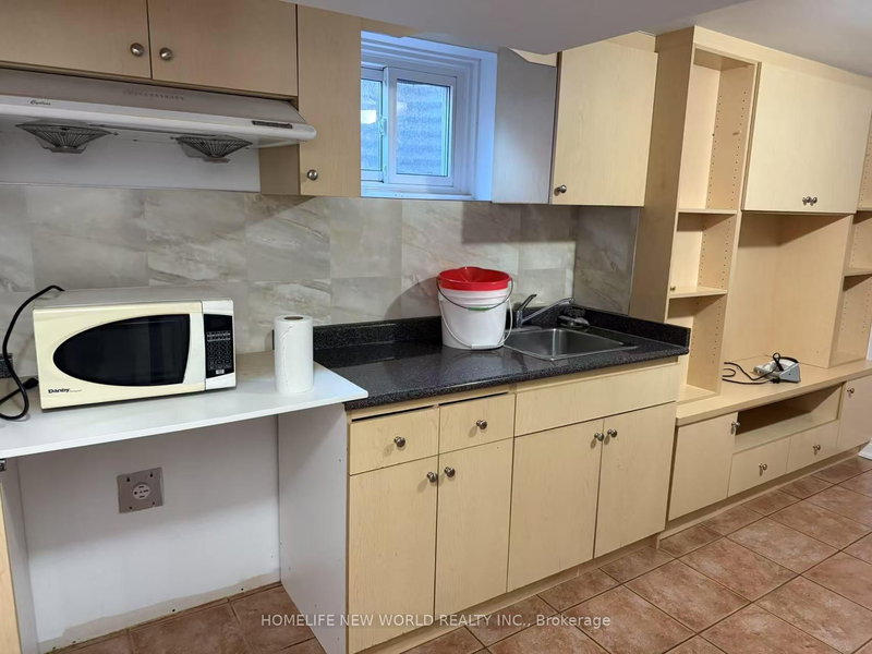 Bsmt - 36 Rakewood Cres, Toronto, M1V 1M7 | Image 3