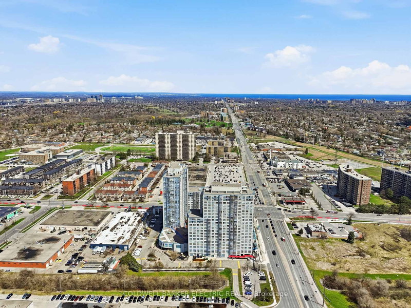 815 - 2550 Lawrence Ave E, Toronto, M1P 4Z3 | Image 2