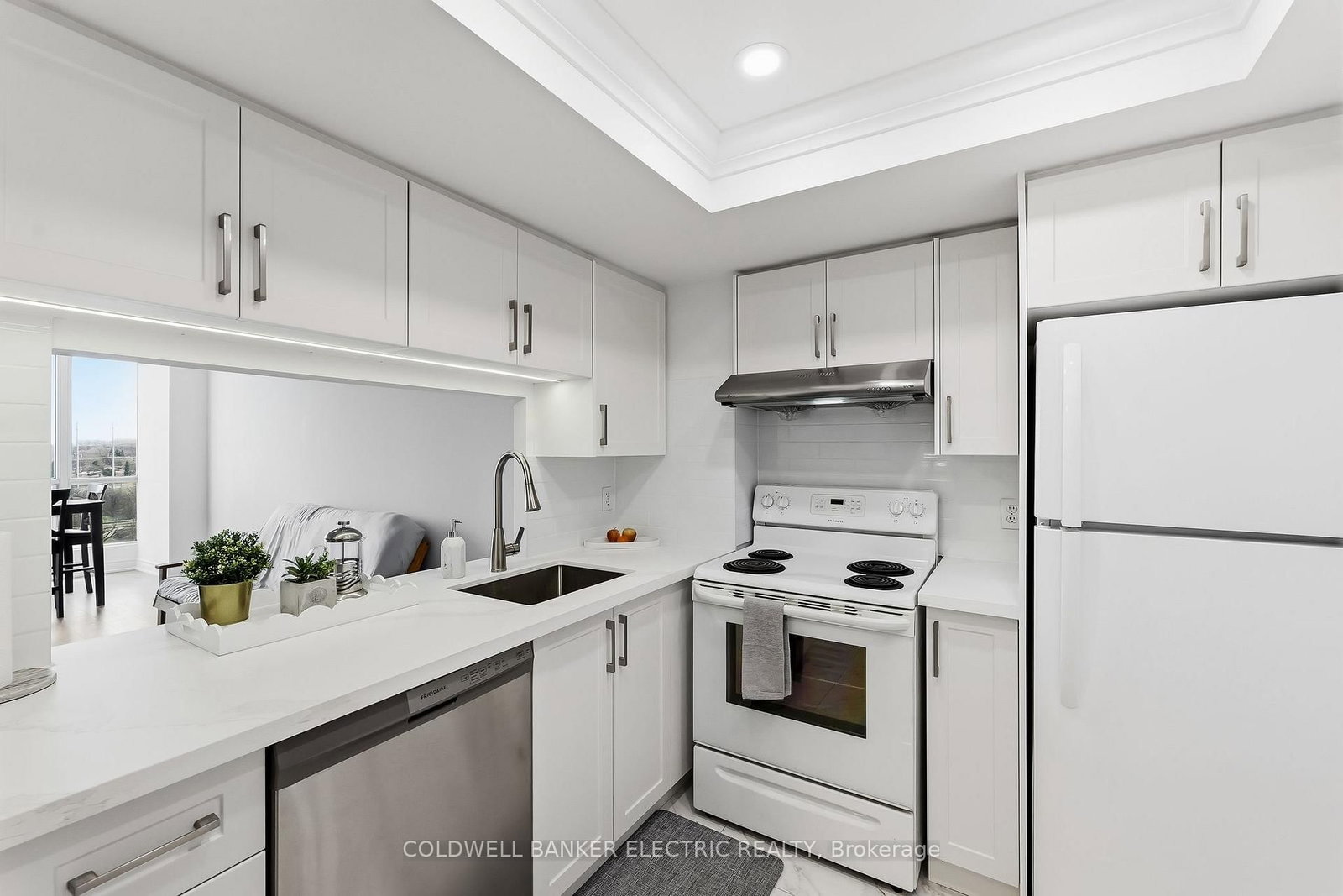 2550 Lawrence Avenue E, Unit 815 - Photo 20