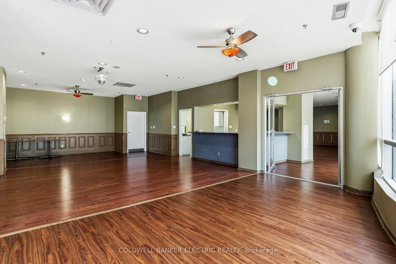 2550 Lawrence Avenue E, Unit 815 - Photo 35