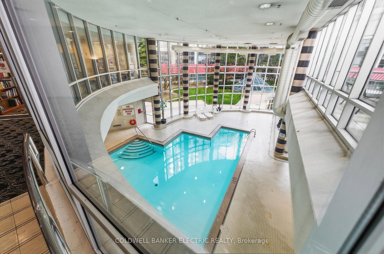 2550 Lawrence Avenue E, Unit 815 - Photo 40