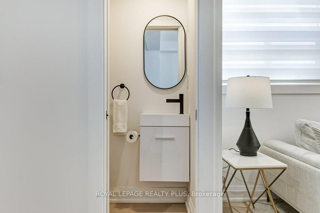 55 Rhodes Avenue - Photo 10