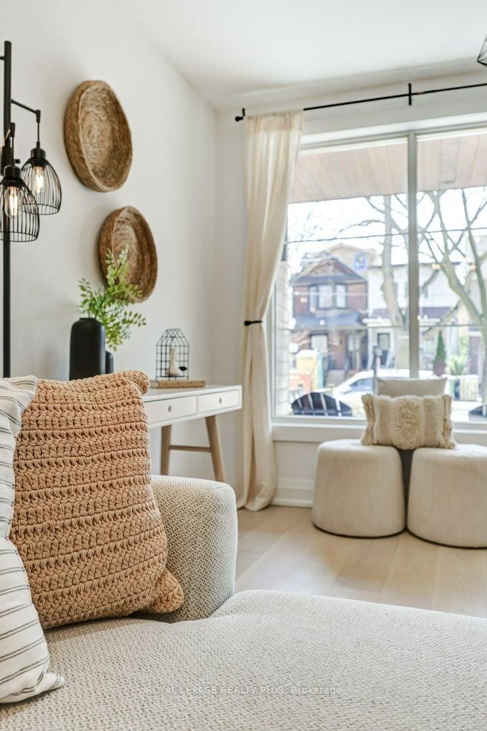 55 Rhodes Avenue - Photo 8