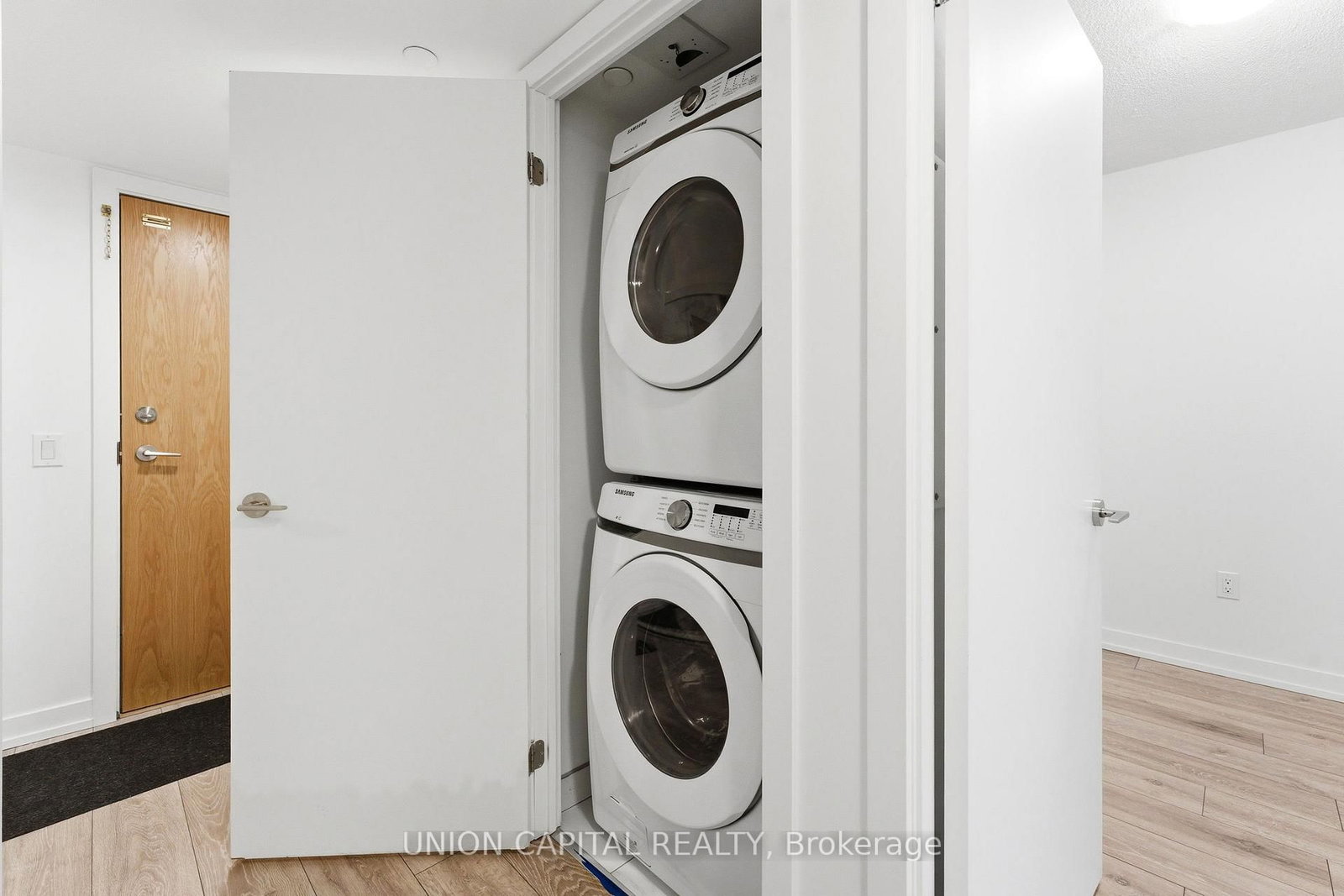 1455 Celebration Drive, Unit 1403 - Photo 18