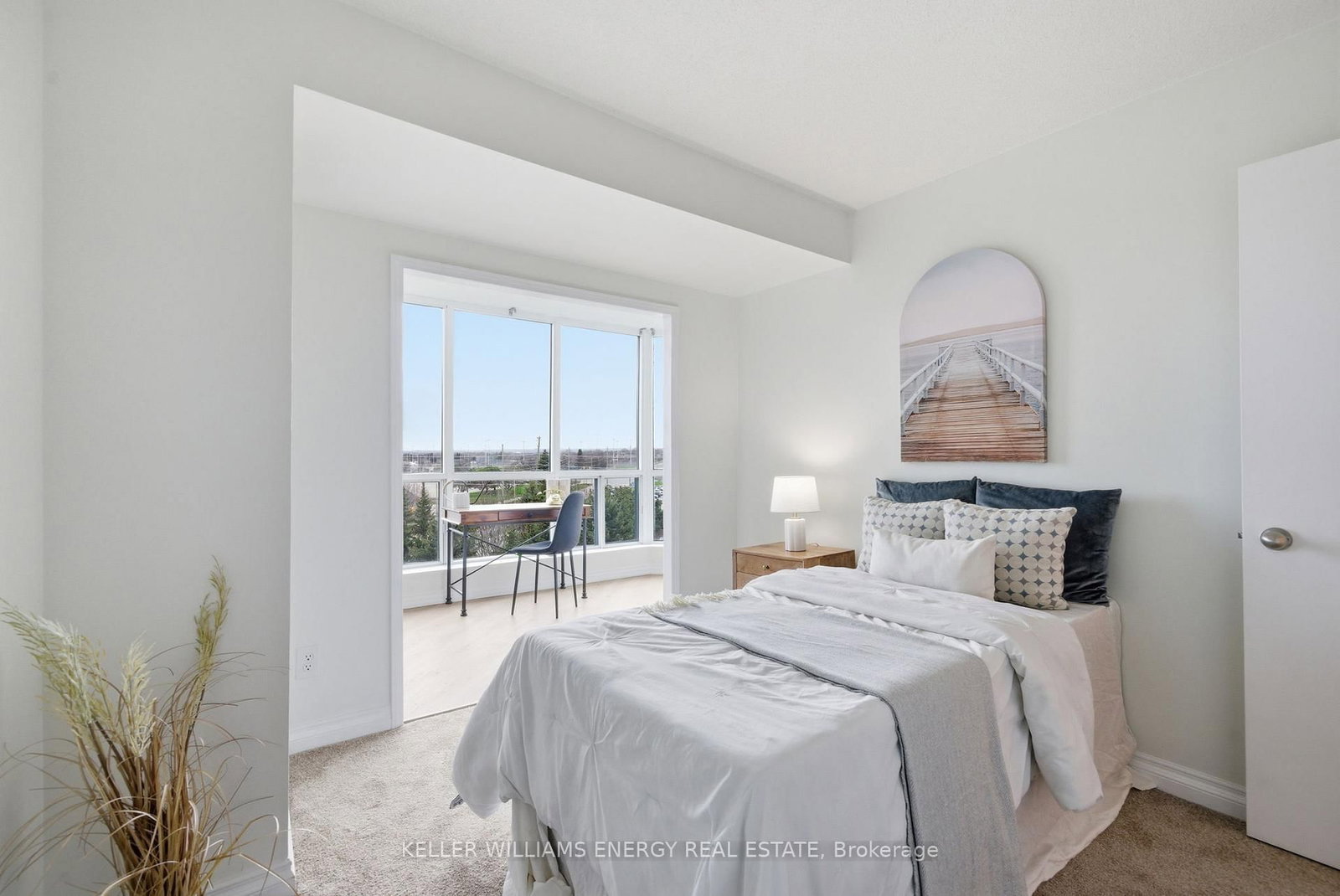 360 Watson Street W, Unit 610 - Photo 16