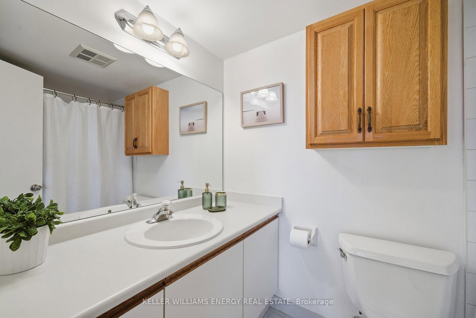 360 Watson Street W, Unit 610 - Photo 18