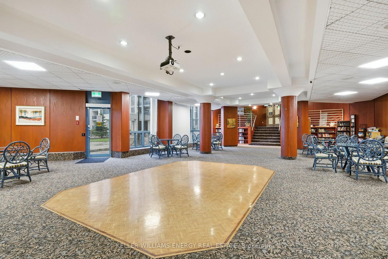 360 Watson Street W, Unit 610 - Photo 19