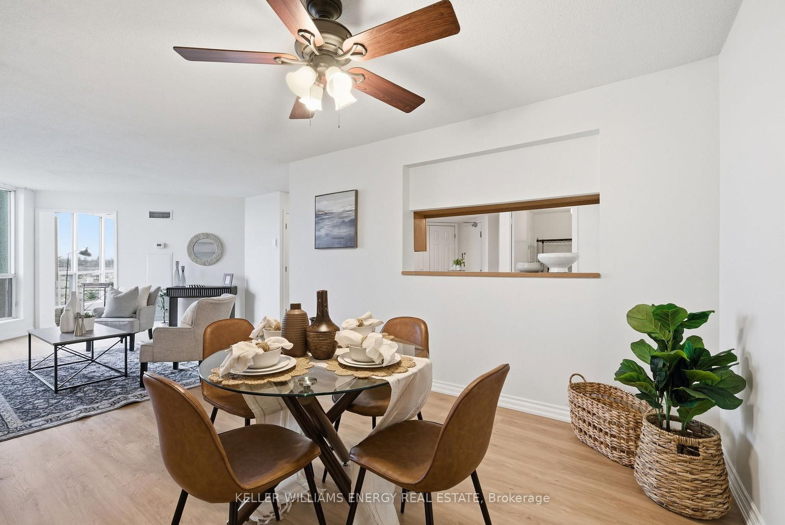 360 Watson Street W, Unit 610 - Photo 4