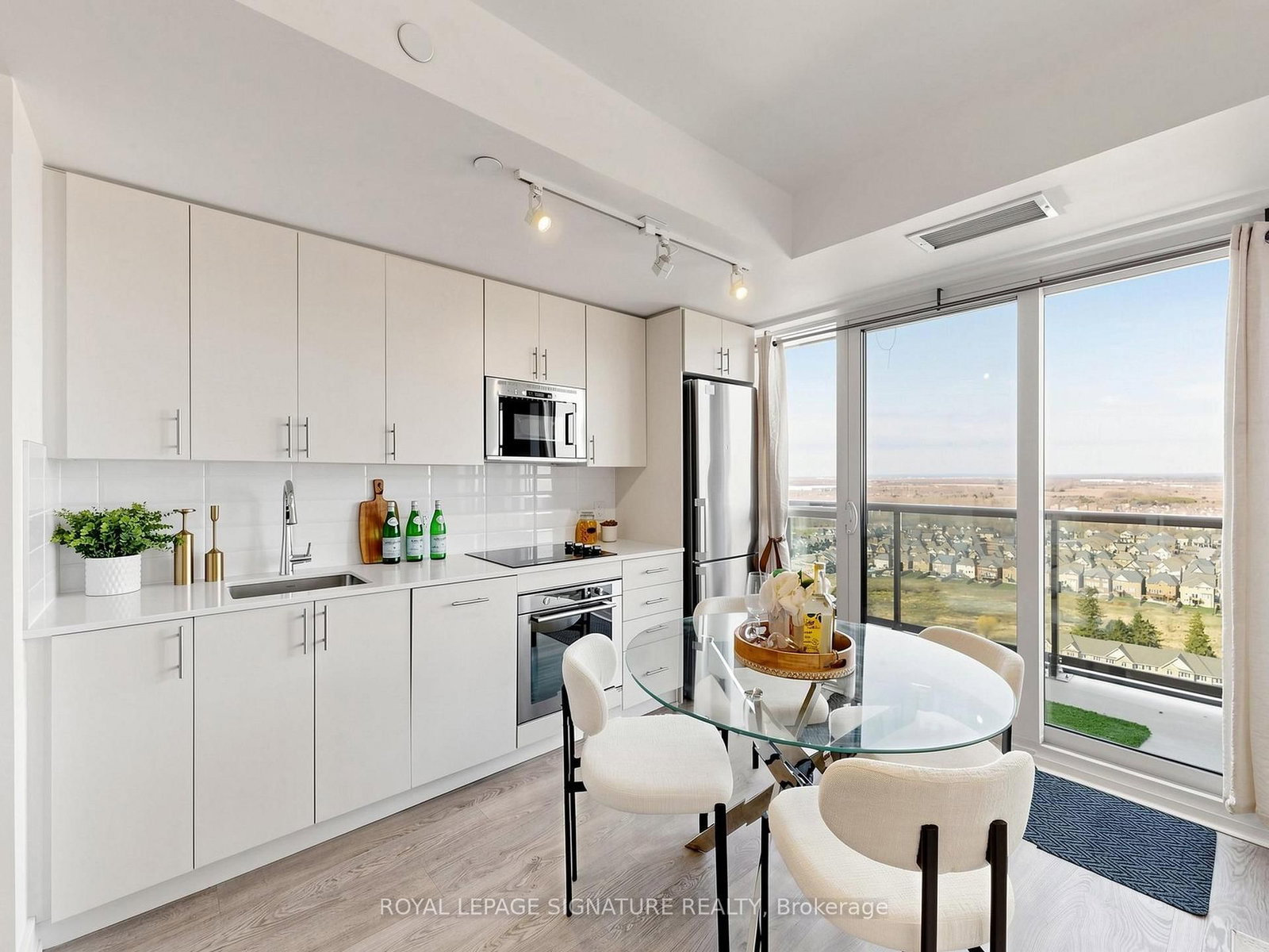 2550 Simcoe Street N, Unit 2121 - Photo 14