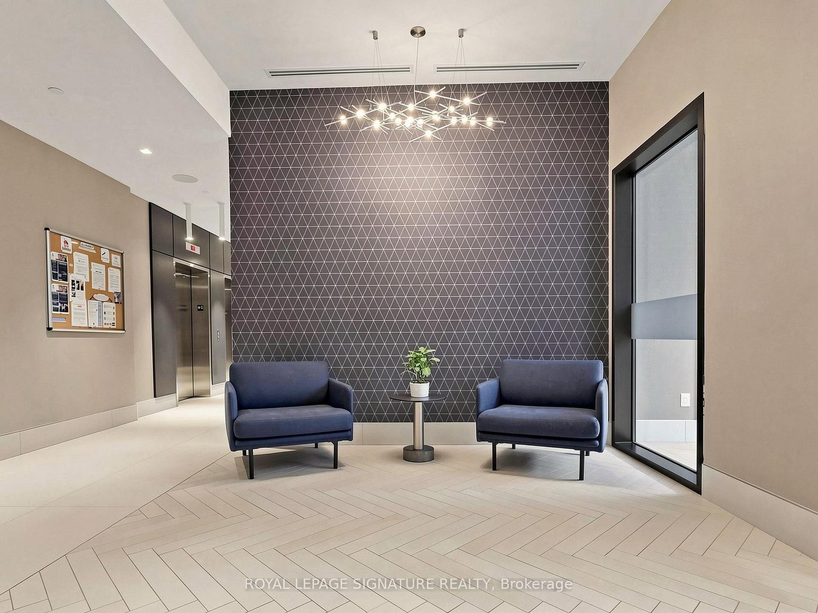 2550 Simcoe Street N, Unit 2121 - Photo 7