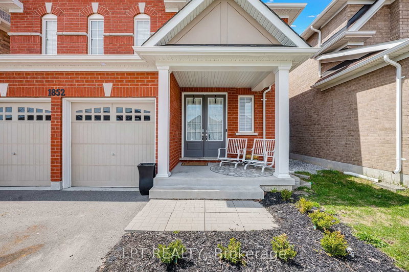 1852 Grandview St N, Oshawa, L1K 0Y2 | Image 3