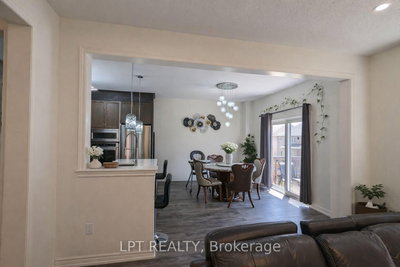 1852 N Grandview Street • Oshawa, ON photo 7