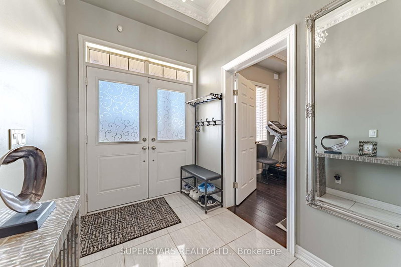 2410 Bridle Rd, Oshawa, L1L 0E1 | Image 3