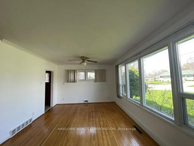 71 Deerfield Rd | Toronto | Image