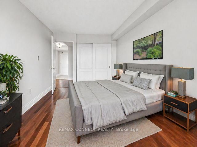 712 Rossland Road, Unit 814 - Photo 13