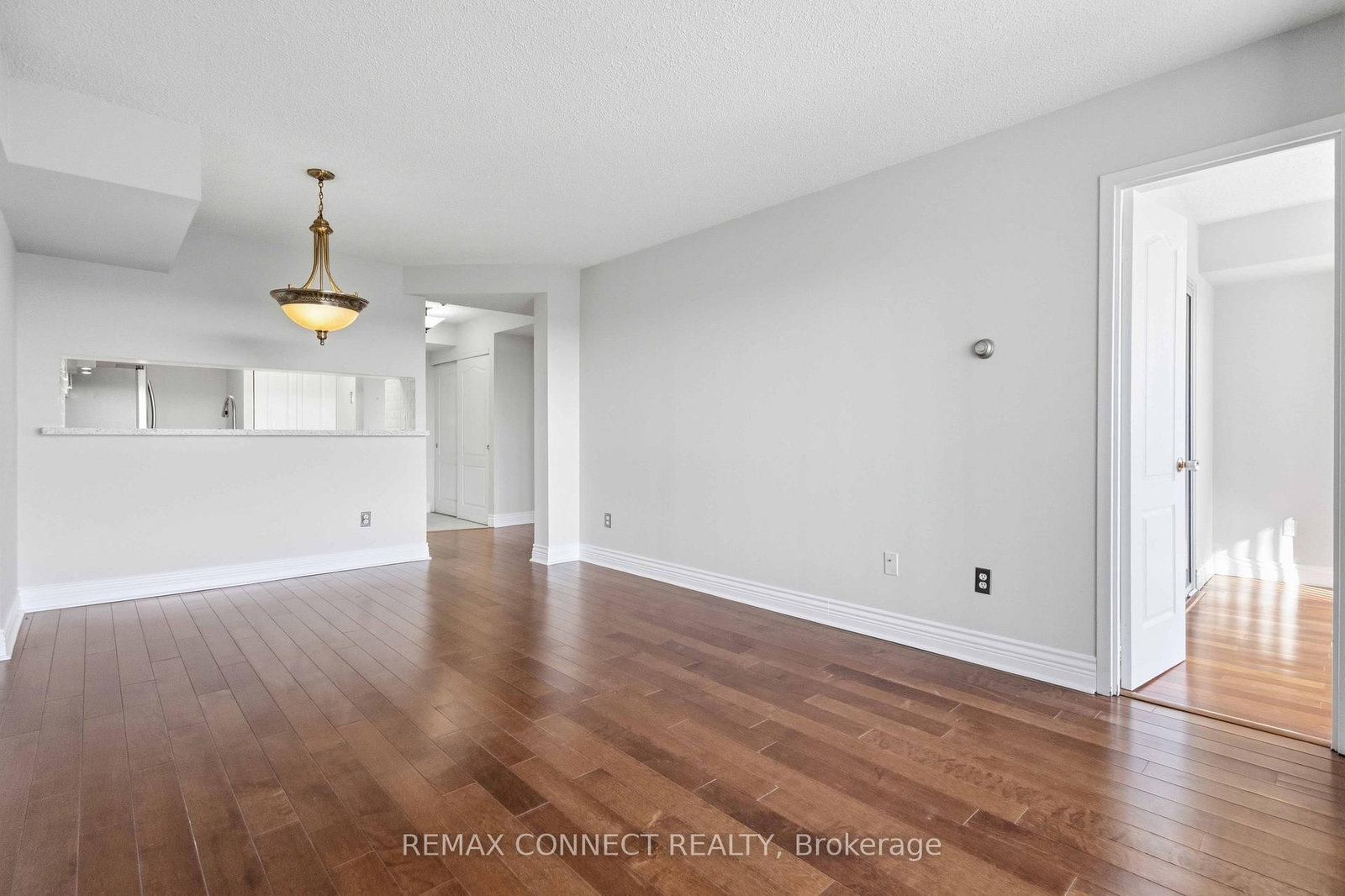 712 Rossland Road, Unit 814 - Photo 24