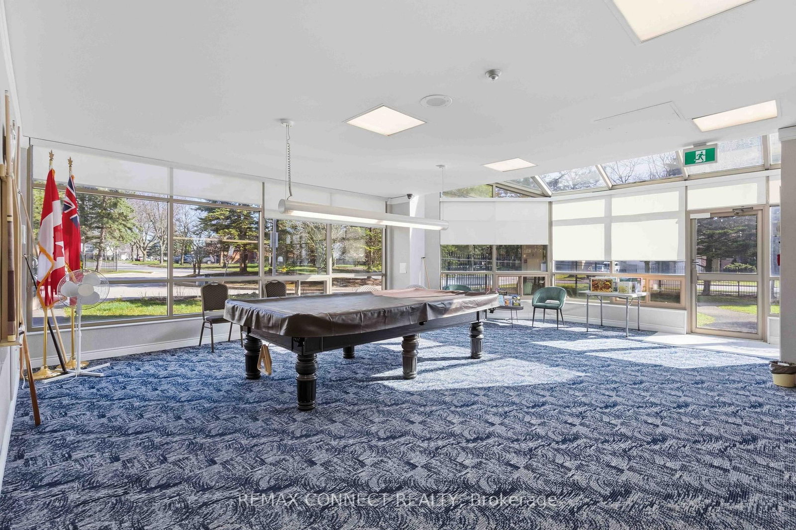 712 Rossland Road, Unit 814 - Photo 29