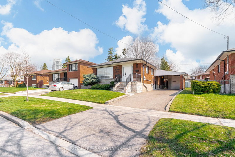 63 Packard Blvd, Toronto, M1P 4K6 | Image 2