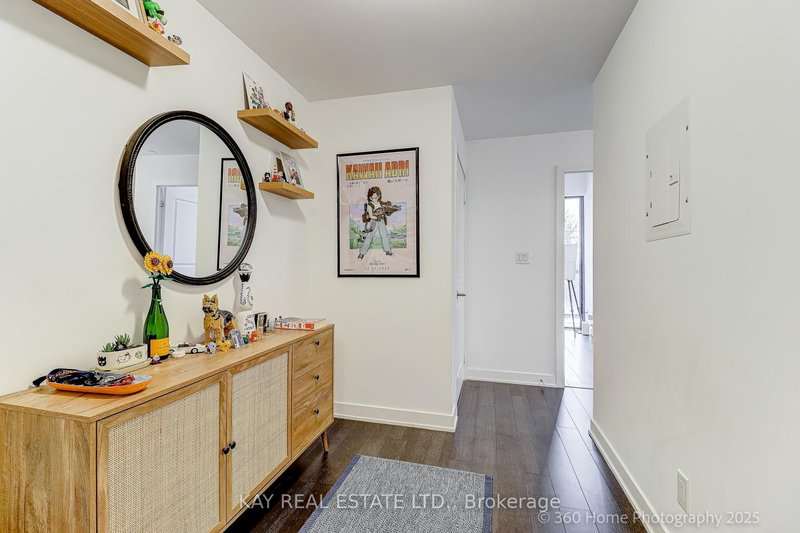 305 - 2799 Kingston Rd, Toronto, M1M 1N1 | Image 2