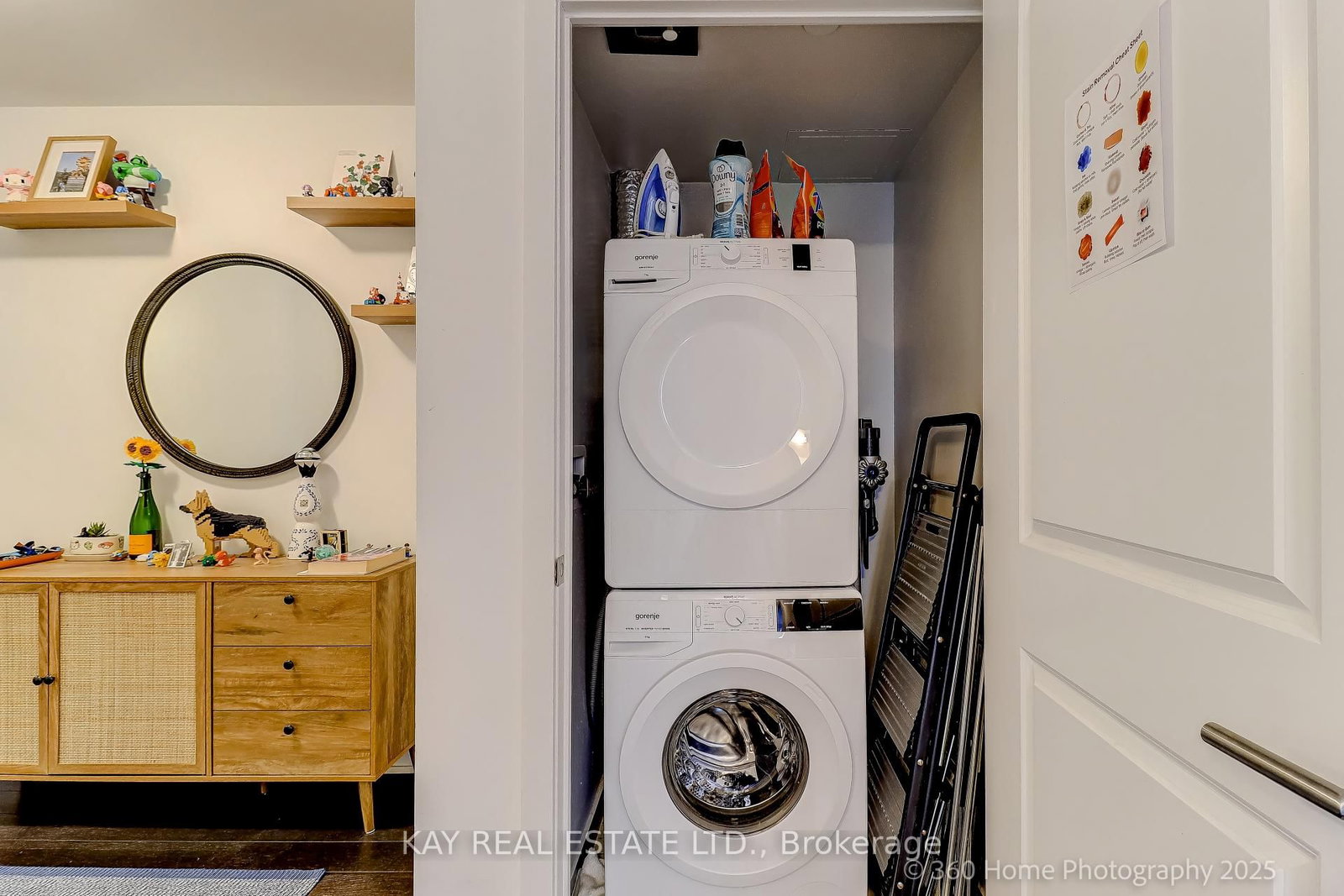 2799 Kingston Road, Unit 305 - Photo 4