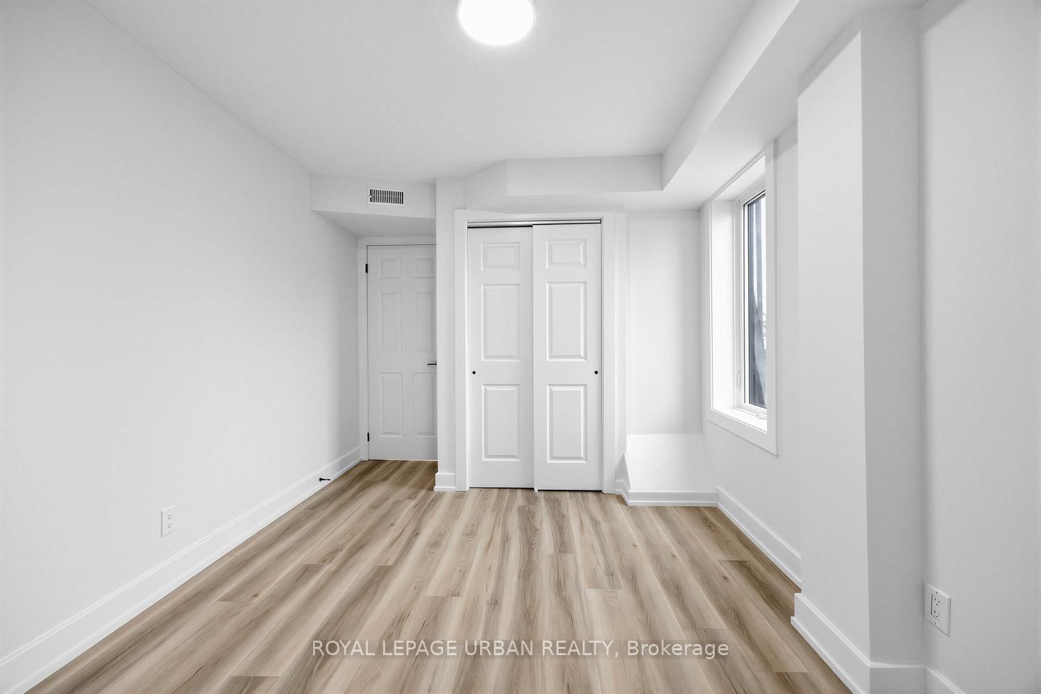 851 Danforth Avenue, Unit B - Photo 12