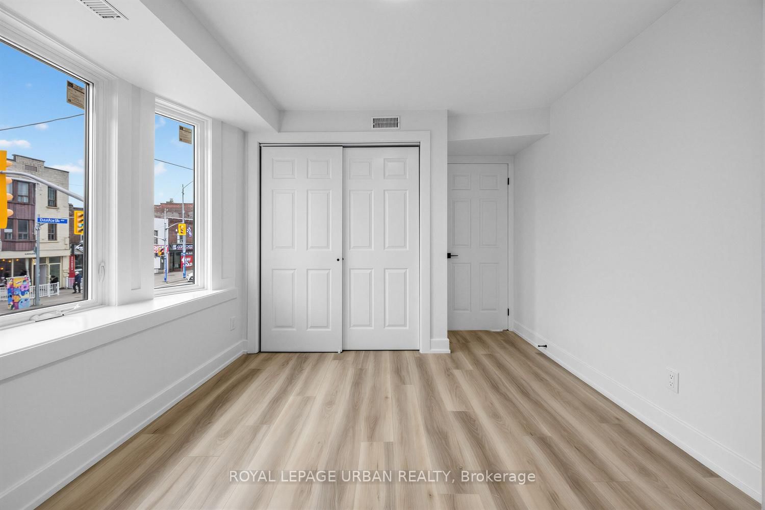 851 Danforth Avenue, Unit A - Photo 14