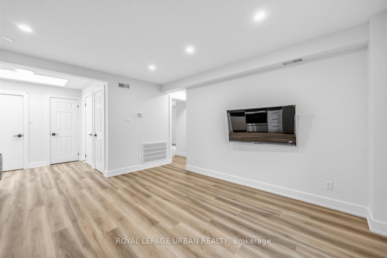 851 Danforth Avenue, Unit A - Photo 6