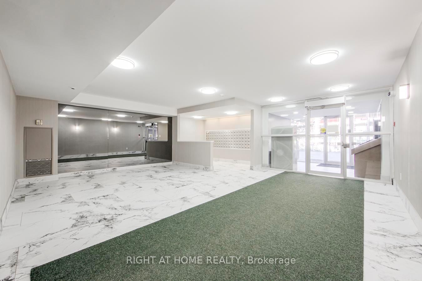 15 Sewells Road, Unit 204 - Photo 4