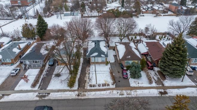 #Main - 88 Crocus Dr, Toronto, M1R 4T1 | Image 3