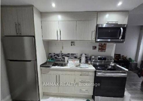 105 Cedar Brae Blvd Blvd, Toronto, M1J 2K8 | Image 2