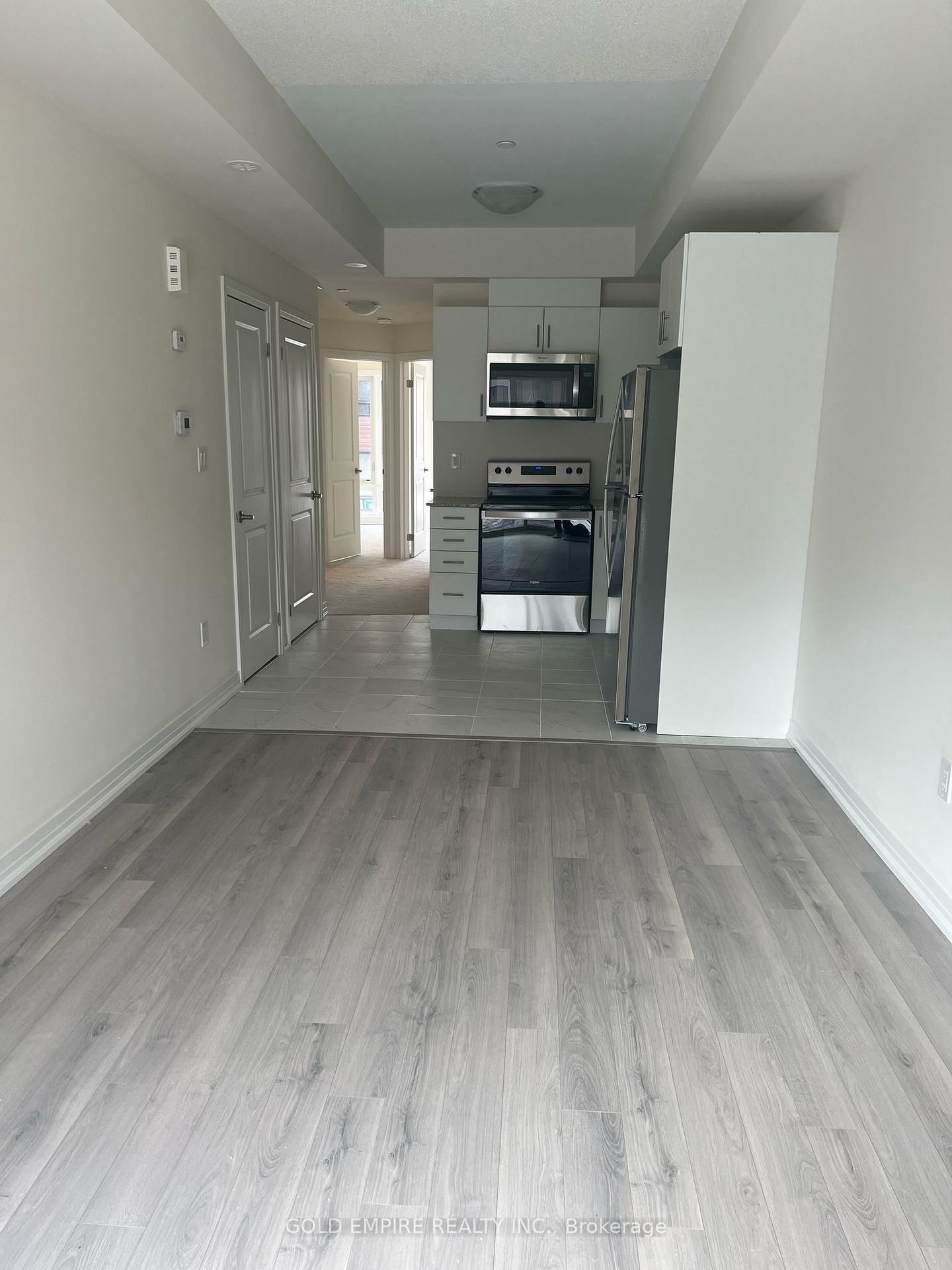 35 Priya Lane, Unit 18 - Photo 4