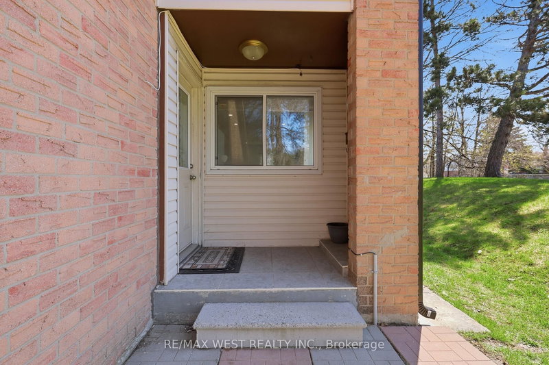 1 - 151 Wickson Tr, Toronto, M1B 2L5 | Image 3