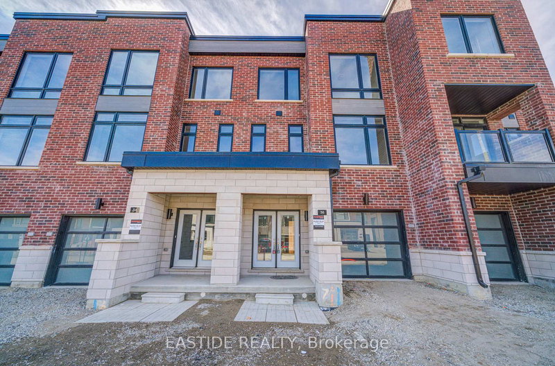 36 Danielle Moore Circ, Toronto, M1P 2S7 | Image 3