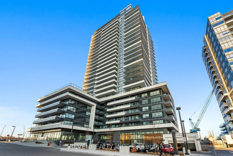 1704 - 1455 Celebration Dr, Pickering, L1W 0C3 | Image 2