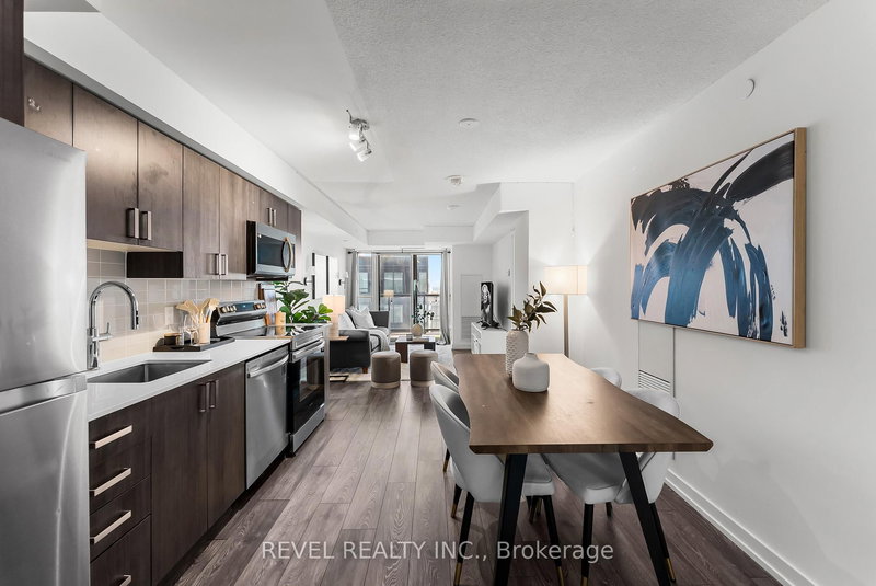 1704 - 1455 Celebration Dr, Pickering, L1W 0C3 | Image 3