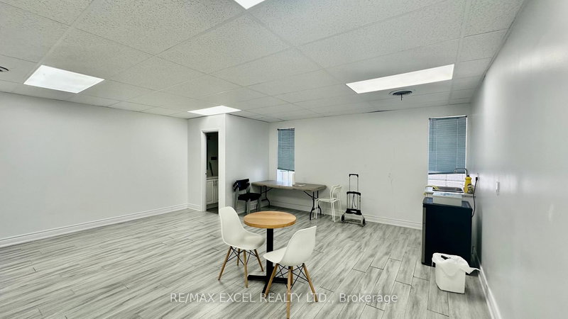 4 - 3545 Kingston Rd, Toronto, M1M 1R6 | Image 3