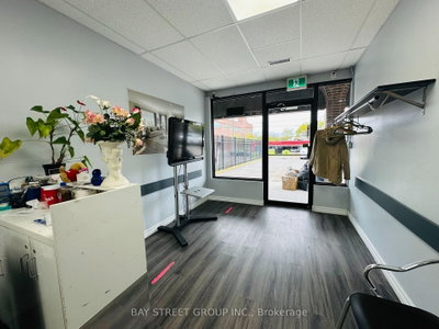 Unit 10 — 4455 Sheppard Avenue E — photo 6