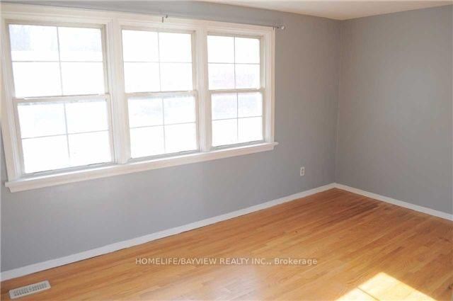 9 Oakworth (main and second floor) Crescent - Photo 10