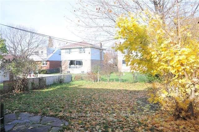 9 Oakworth (main and second floor) Crescent - Photo 14