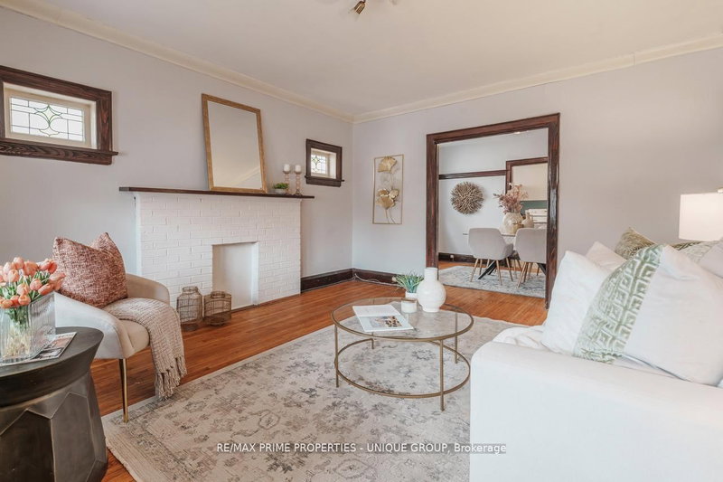 Main - 3 Bonfield Ave, Toronto, M4E 1B9 | Image 2