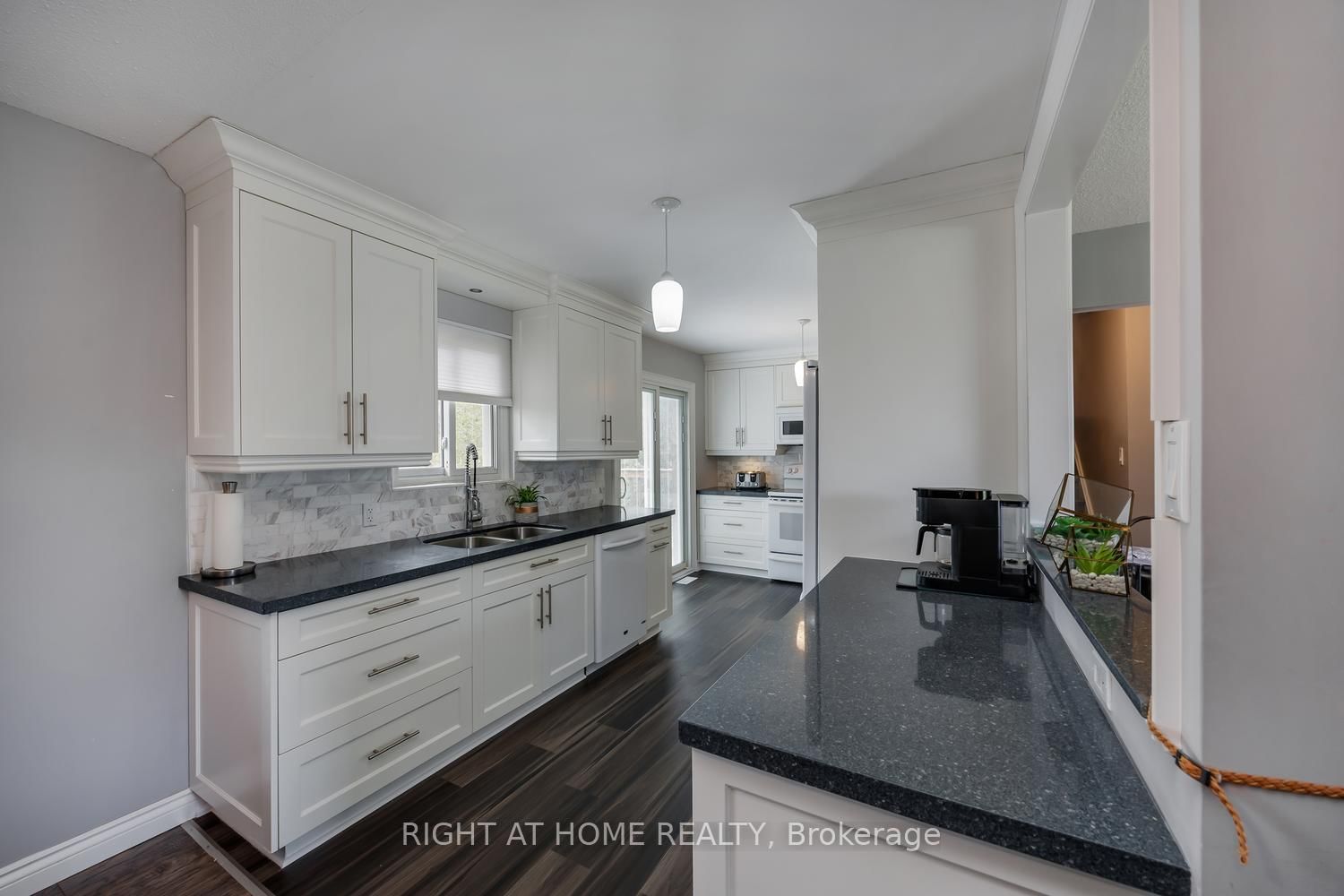 17 Crestview Avenue • Scugog, ON photo 15