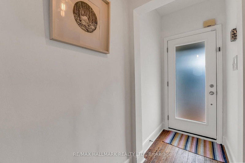 387 Woodfield Ave, Toronto, M4L 2X2 | Image 3