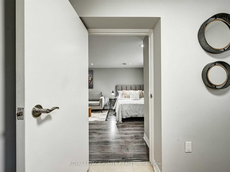 Bsmt Studio - 106 Gilroy Dr, Toronto, M1P 2A1 | Image 3