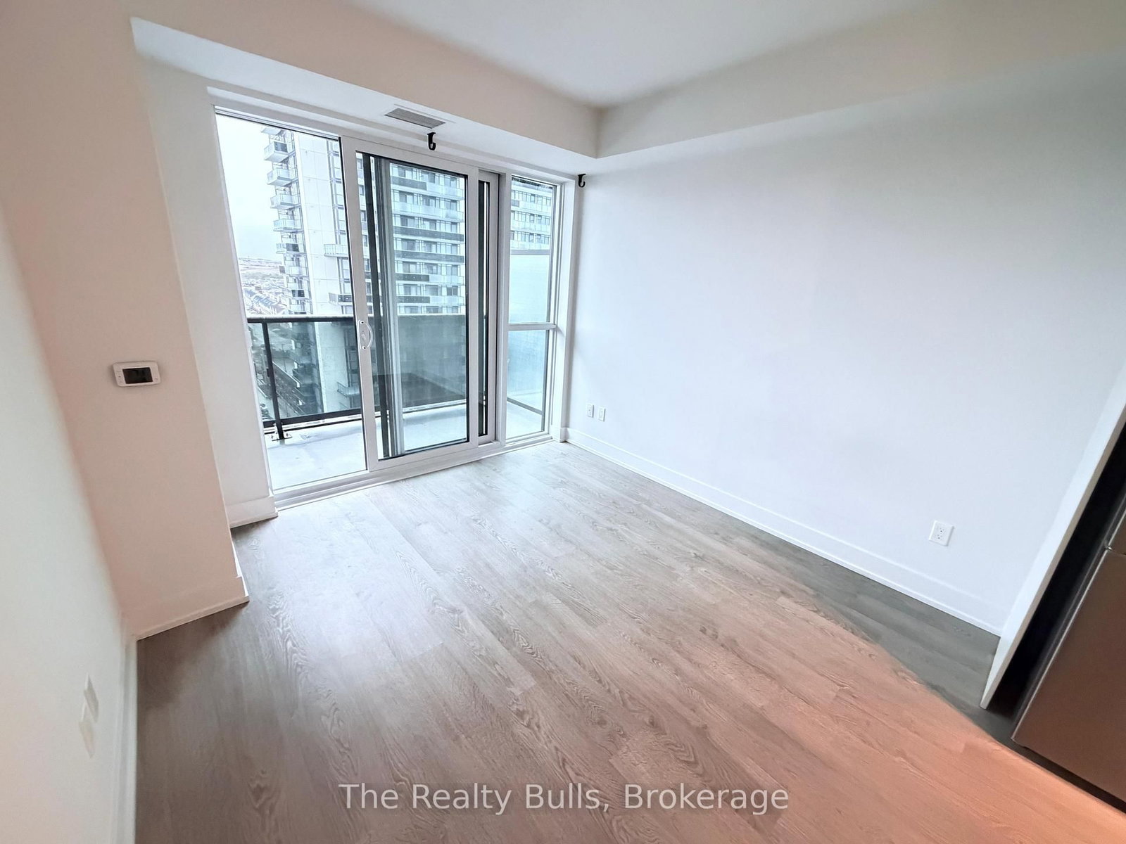 2550 Simcoe Street N, Unit 1412 - Photo 13