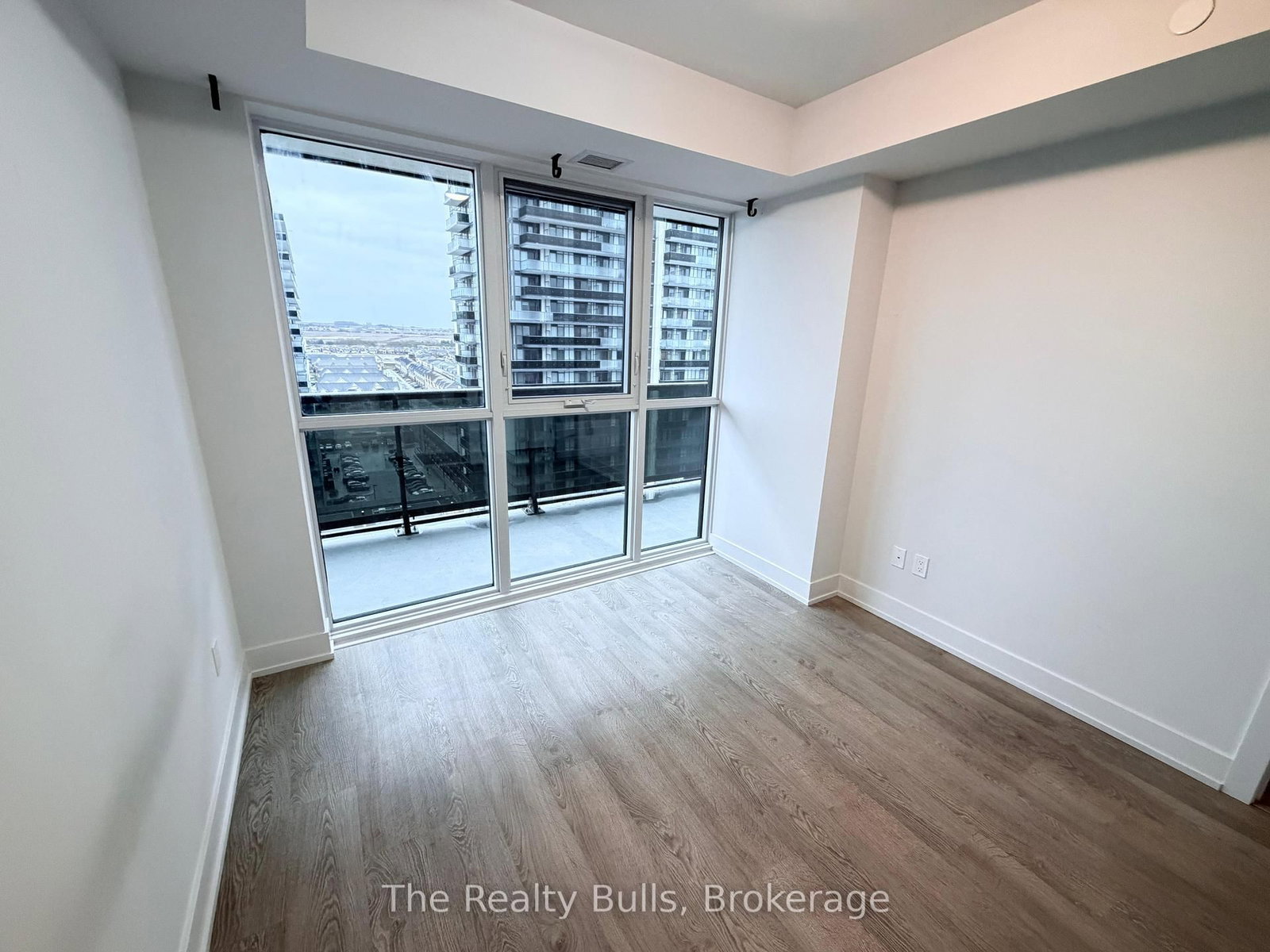2550 Simcoe Street N, Unit 1412 - Photo 17