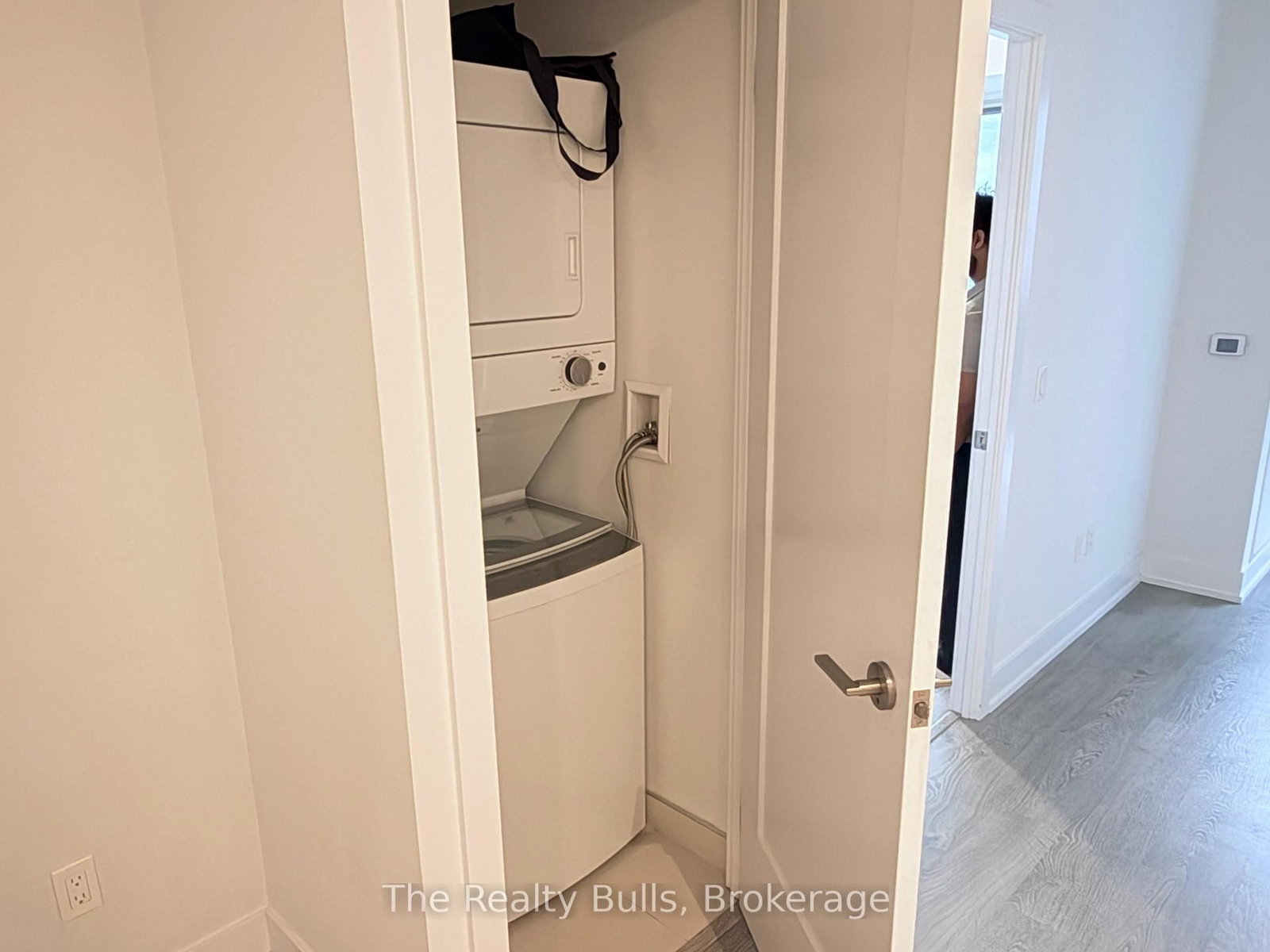 2550 Simcoe Street N, Unit 1412 - Photo 4