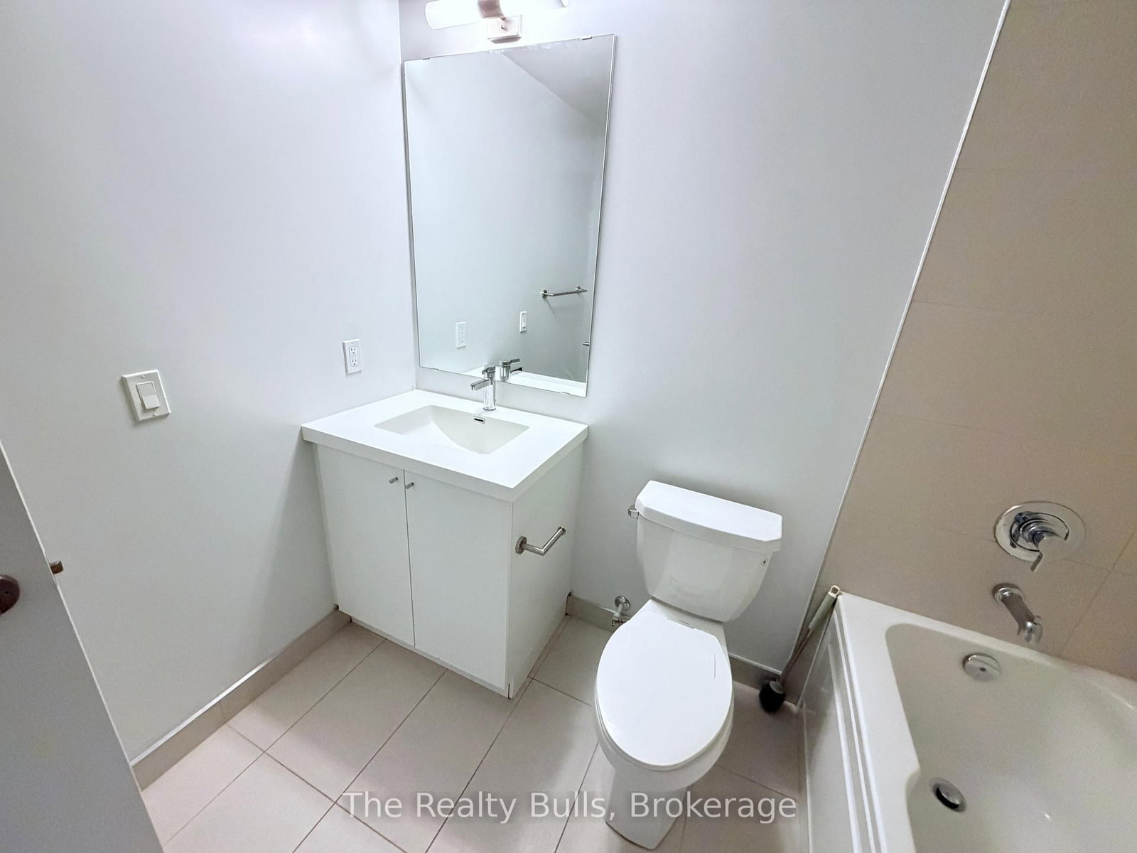 2550 Simcoe Street N, Unit 1412 - Photo 6