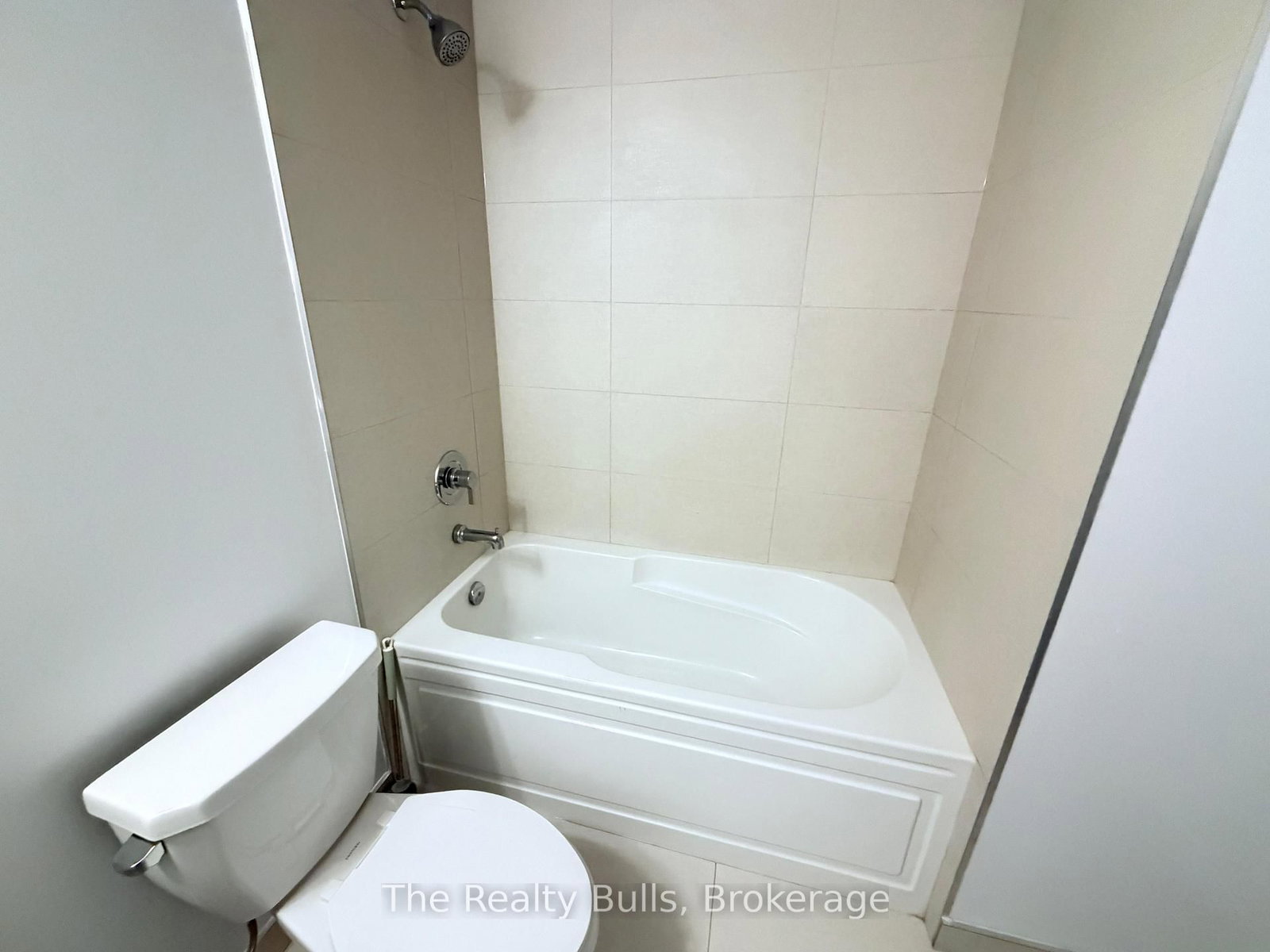 2550 Simcoe Street N, Unit 1412 - Photo 7
